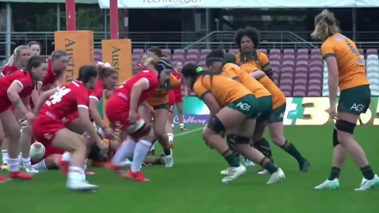 Annabelle Codey with a Try vs Wales Women